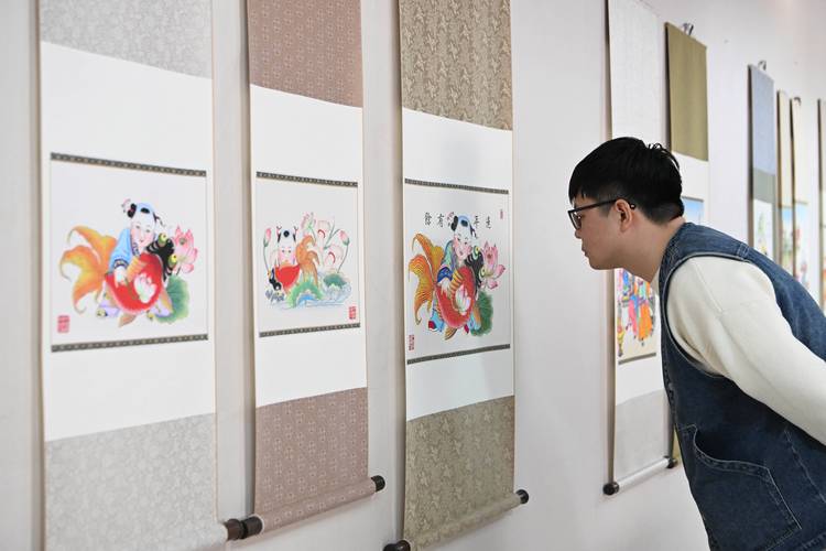 匠心雕刻 青春“守艺”——年画传人郗旺