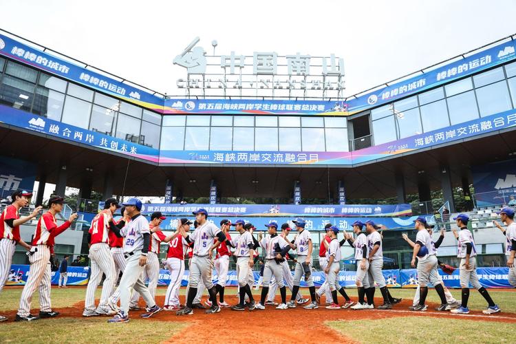 深圳市福田区首届中小学高尔夫球校园联赛别开生面