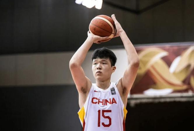 杨瀚森今年不参加NBA选秀 知情人:时机不成熟