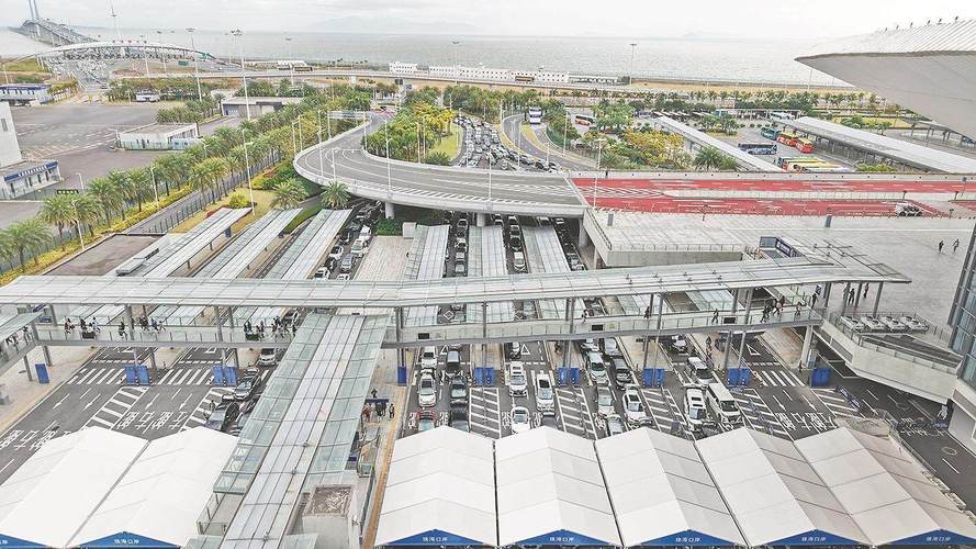 内地港澳假期“双向奔赴” 横琴口岸接连刷新单日出入境客流车流纪录