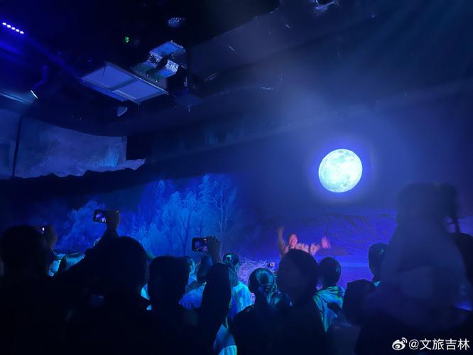 首秀!吉林省首个大型室内沉浸式旅游演艺《粉雪传奇》在长白山亮相