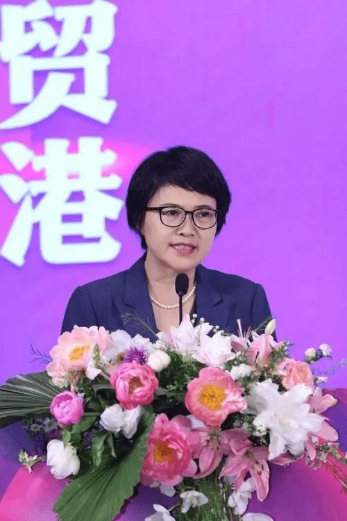 全国工商联女企业家大会在海口举办