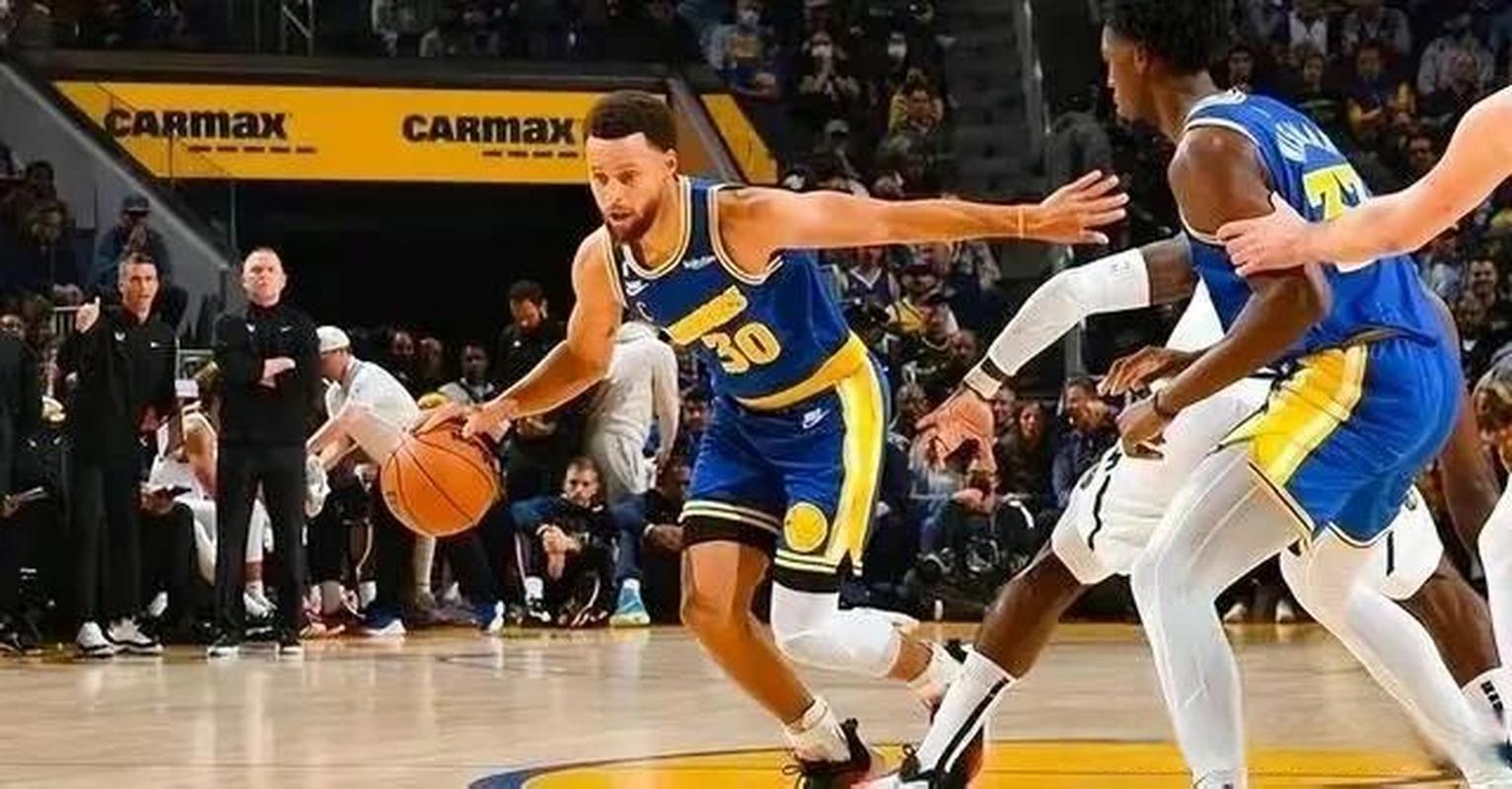 NBA圣诞大战:掘金120-114战胜勇士