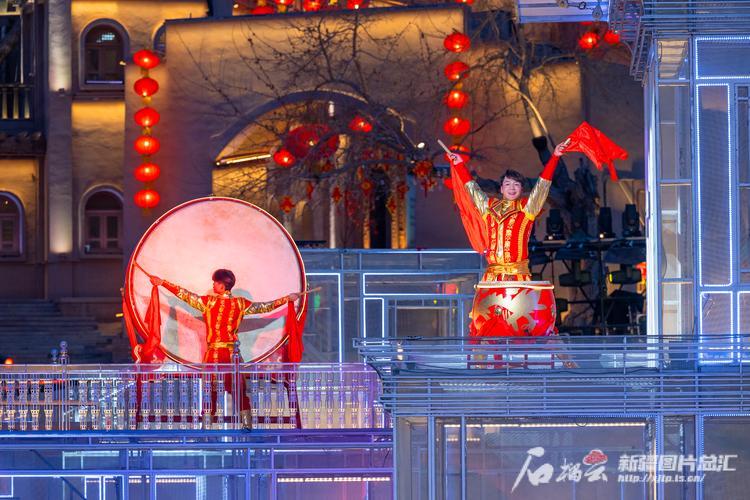 锦绣中国年|新疆喀什闪耀龙年春晚 古城新景焕发活力